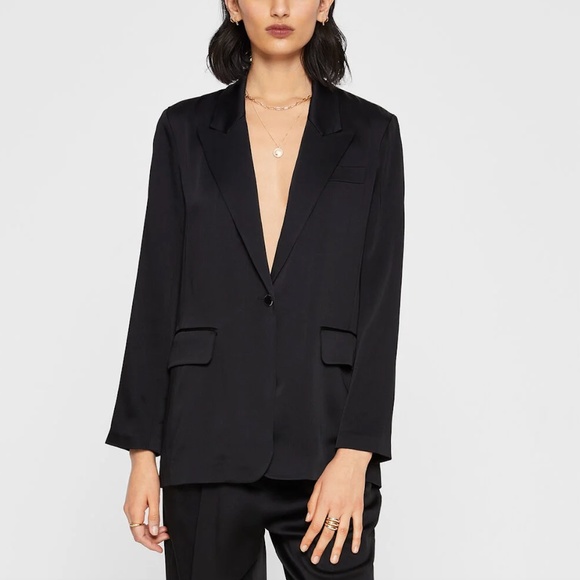 Soft Jacquard Blazer - New With Tags - NEVER WORN - Black